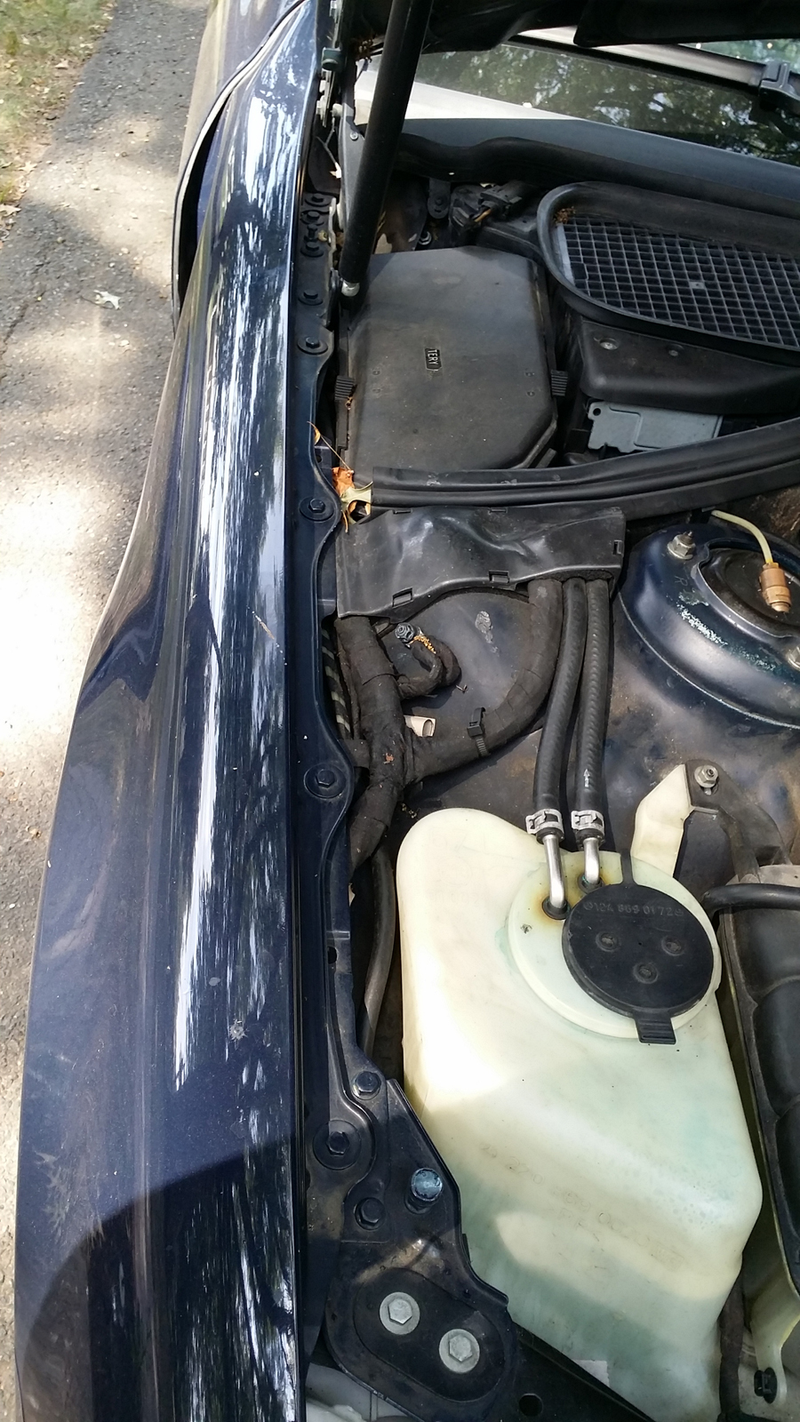 Illustration for article titled Some Idiot Smashed My Mercedes And Here's How I Fixed It Myself